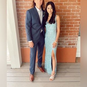 Mac Duggal sky blue dress, hemmed a little bit smaller but fits a size xs-s 2.